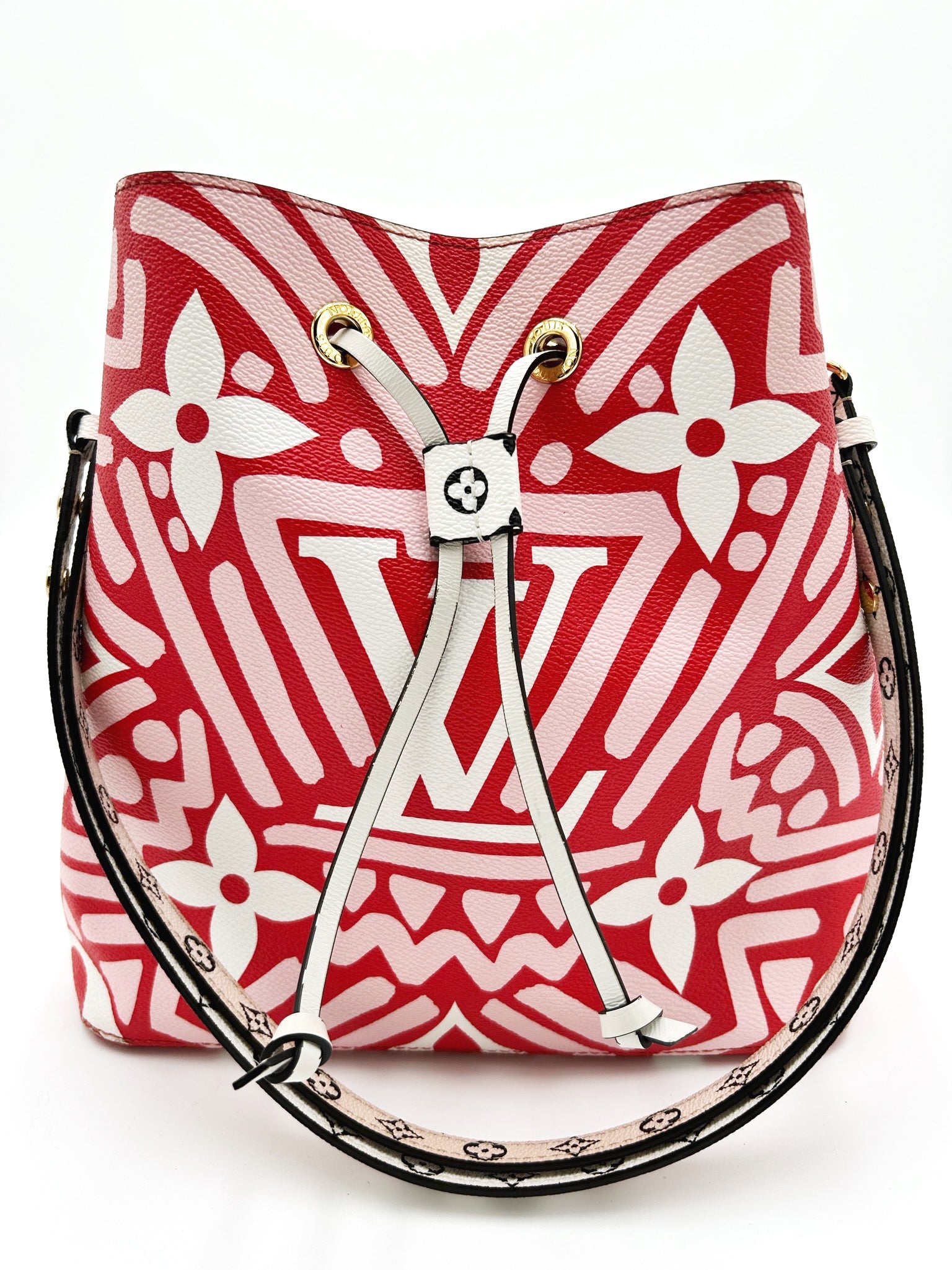LV NEONOE MM LIMITED EDITION BUCKET BAG IN RED LEATHER