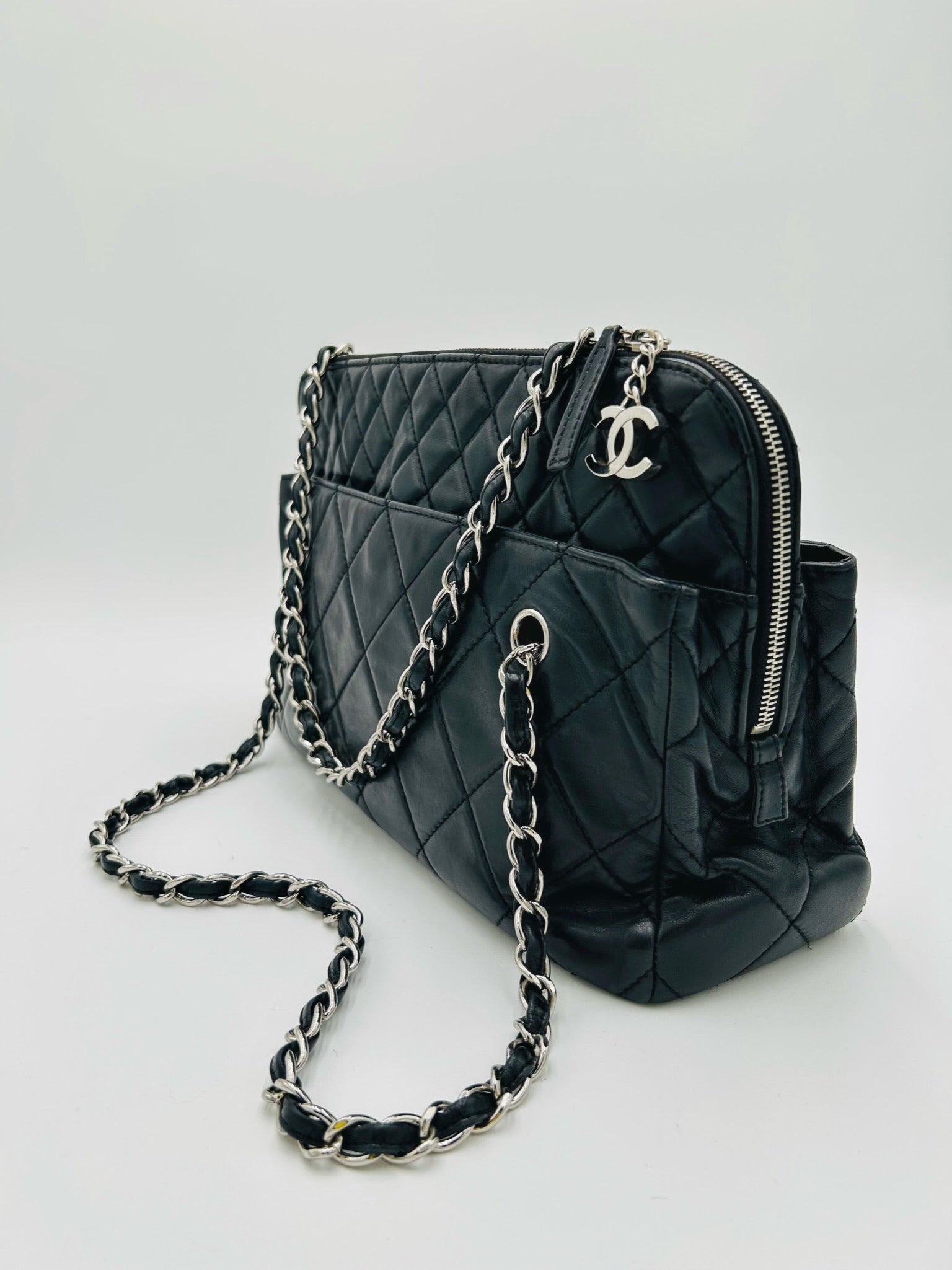 CHANEL QUILTED TOTE BAG LAMBSKIN